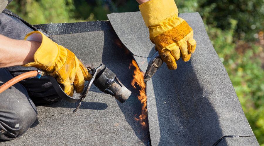 Professional New roof installation in Myrtlewood, AL